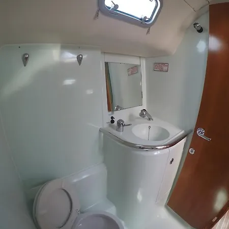 парусная яхта Felicite Πλωτό κατάλυμα *