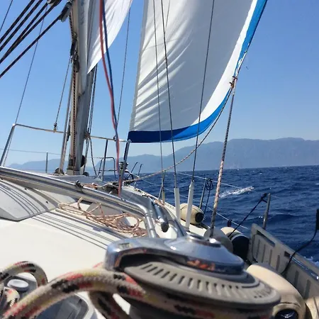парусная яхта Felicite Hotel en barco *